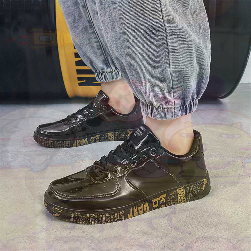 Round Foot Size 45 Sneakers Wh - Men'S Grooming Products Kit recension och pris